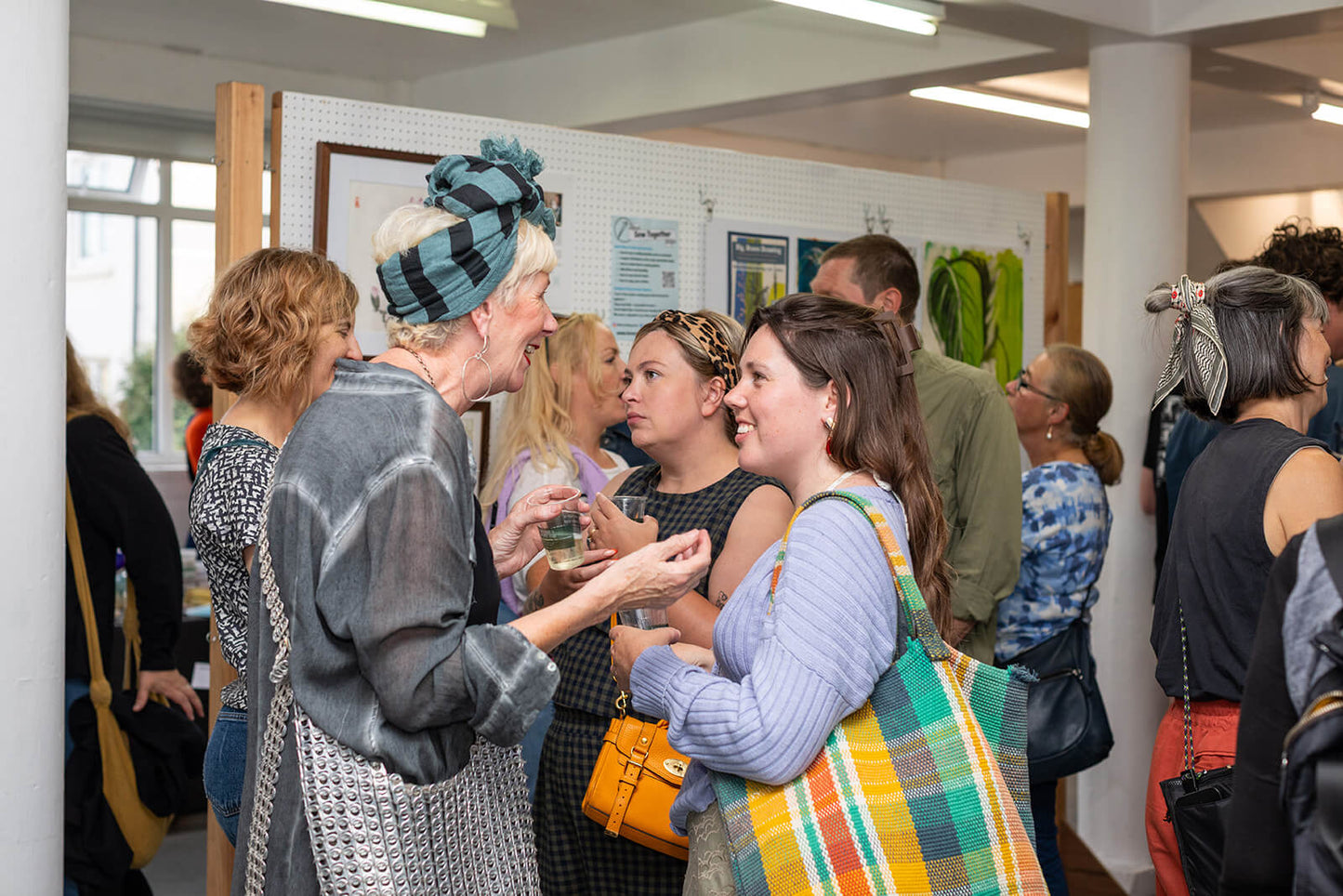 Artists Meet Up - 30th Oct, 7-9.30pm (+free drink)